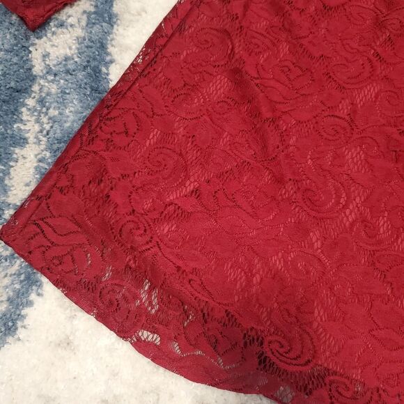 Pink Blush Lace Maternity Dress NWT Medium - Picture 2 of 8